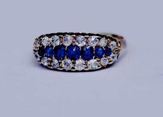 ANTIQUE SAPPHIRE AND DIAMOND ENGAGEMENT RING