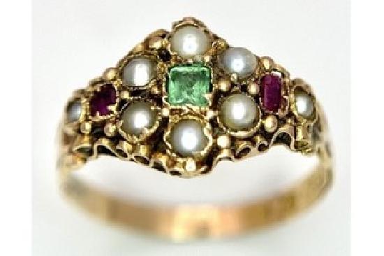 15CT ANTIQUE GEM SET RING.