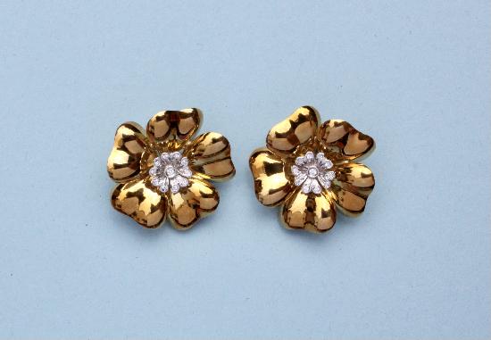 DIAMOND AND GOLD FLOWER EARRINGS VINTAGE 
