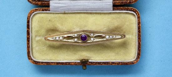 EDWARDIAN AMETHYST BAR BROOCH 