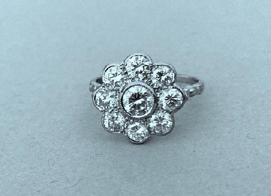 EDWARDIAN DIAMOND DAISY CLUSTER ENGAGEMENT RING