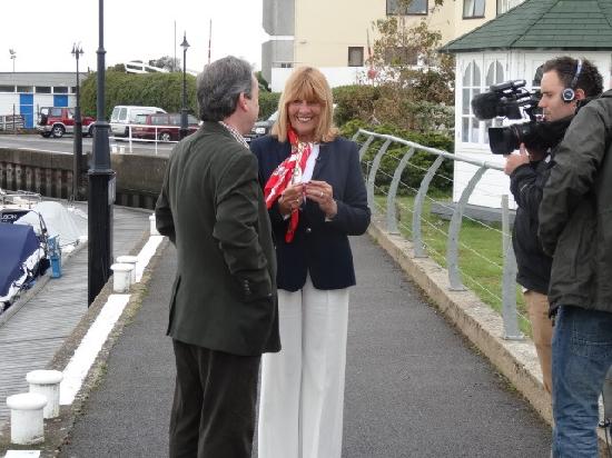 FILMING FOR TELEVISION WITH ERIC KNOWLES.