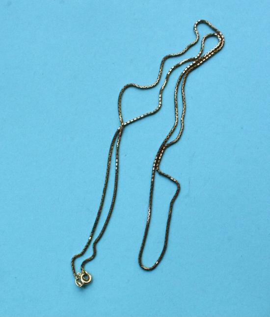 OLDER STYLE GOLD NECK CHAIN