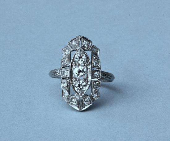 PLATINUM ART DECO PLAQUE ENGAGEMENT RING