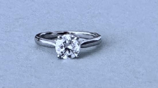 PLATINUM SET DIAMOND SOLITAIRE