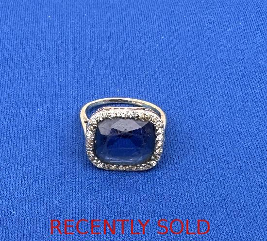 DIAMOND AND SAPPHIRE RETRO RING