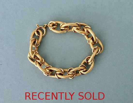 GORGEOUS RETRO GOLD BRACELET 