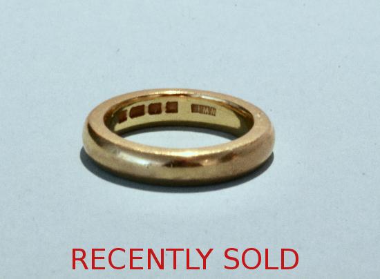 HEAVY GOLD 22CT WEDDING BAND.