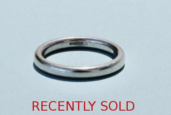 PLATINUM WEDDING BAND