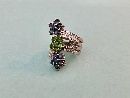 WOW A GREAT STATEMENT RING