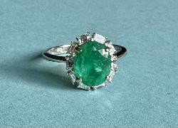 Beautiful Emerald And Diamond Cluster Ring