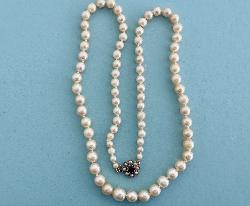 Charming Pearls With Edwardian Clasp