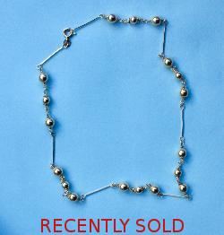 Pretty Gold Bobble Necklace